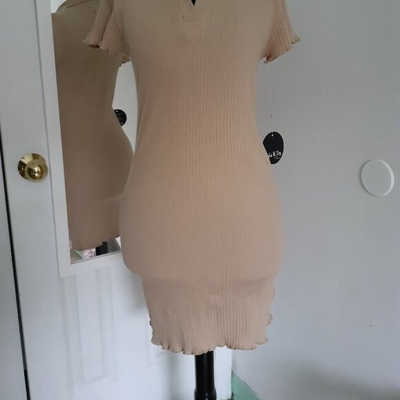 Jr. Jolie & Joy Tan Ribbed Stretchy Collared Fitted Shirt Mini Dress NWT Medium - Picture 3 of 9